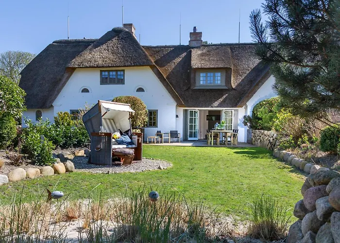 Neu Ferienhaus Friesenhof Aenne Haus 3 - Modern Urlauben Unter Reet In Keitum Sylt