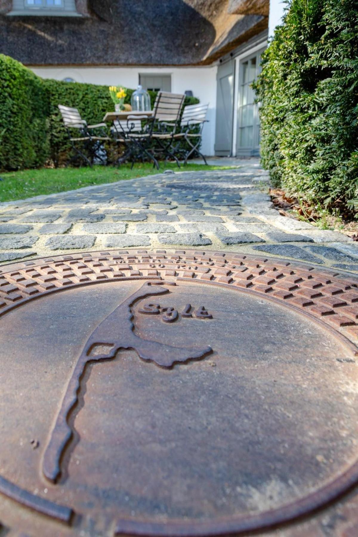 Ferienhaus Neu Friesenhof Aenne Haus 3 - Modern Urlauben Unter Reet In Sylt Keitum