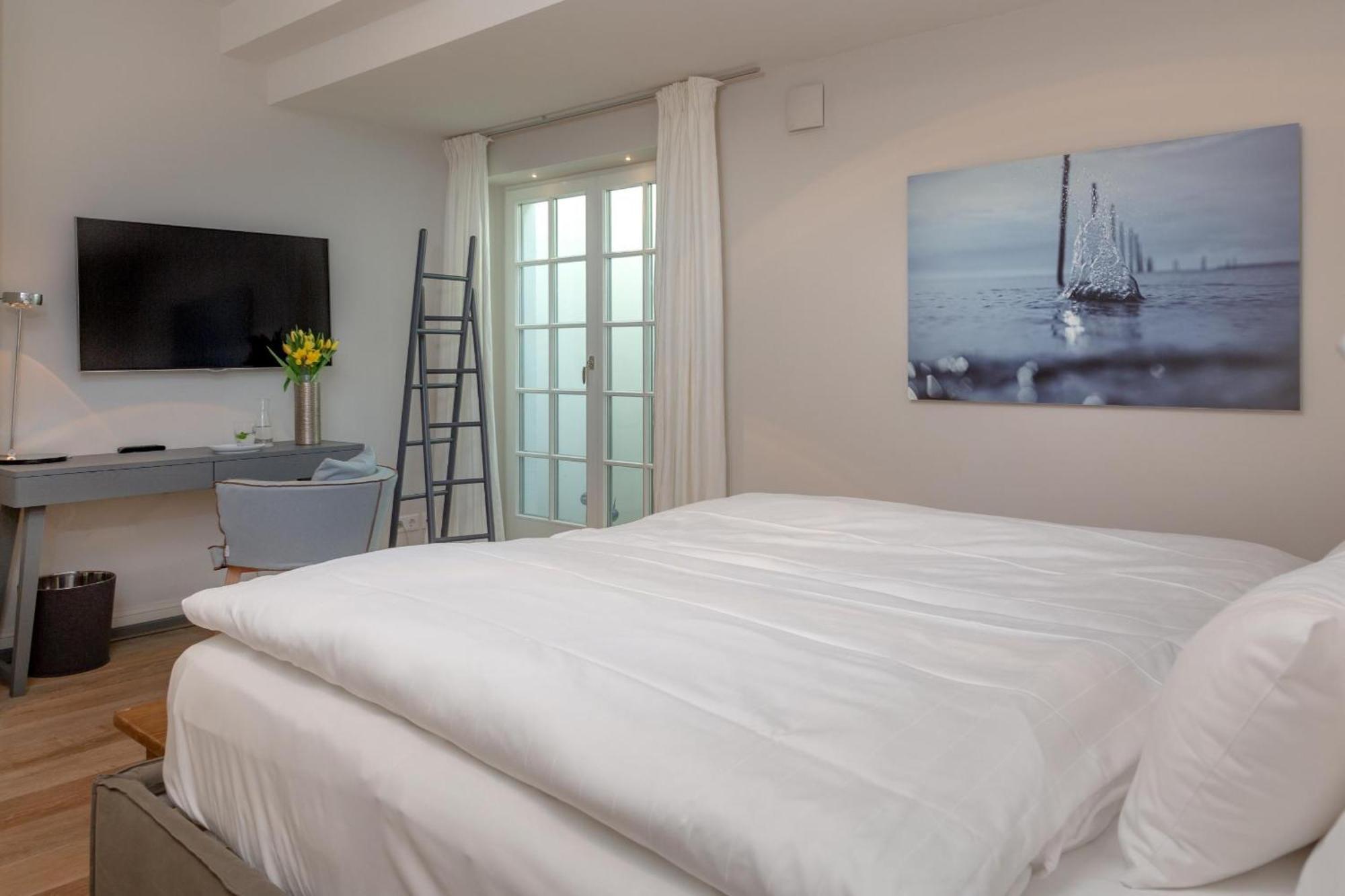 Neu Friesenhof Aenne Haus 3 - Modern Urlauben Unter Reet In Sylt *