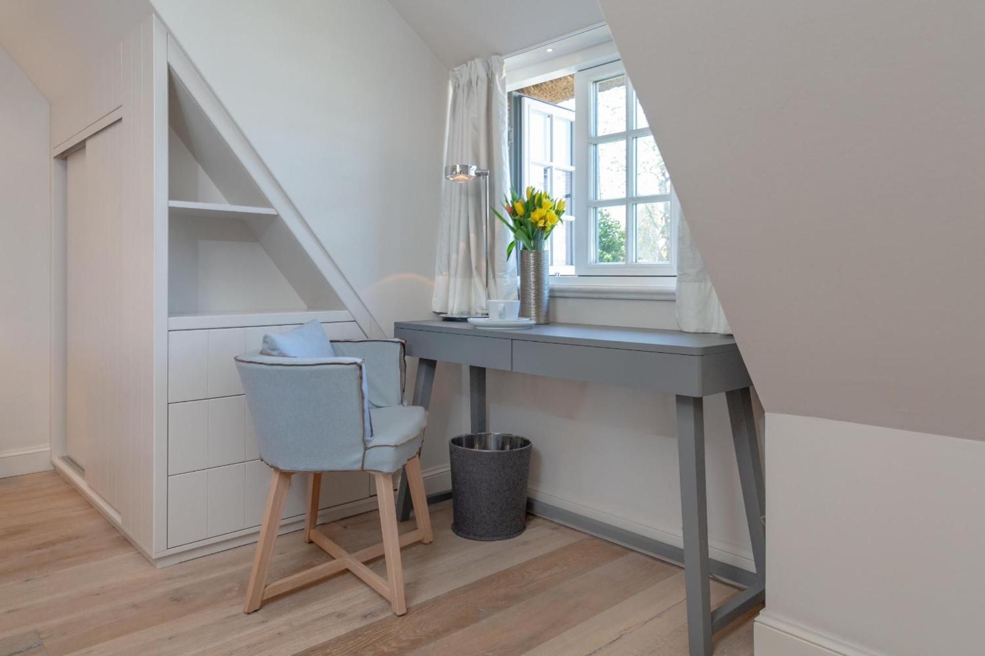 Ferienhaus Neu Friesenhof Aenne Haus 3 - Modern Urlauben Unter Reet In Sylt