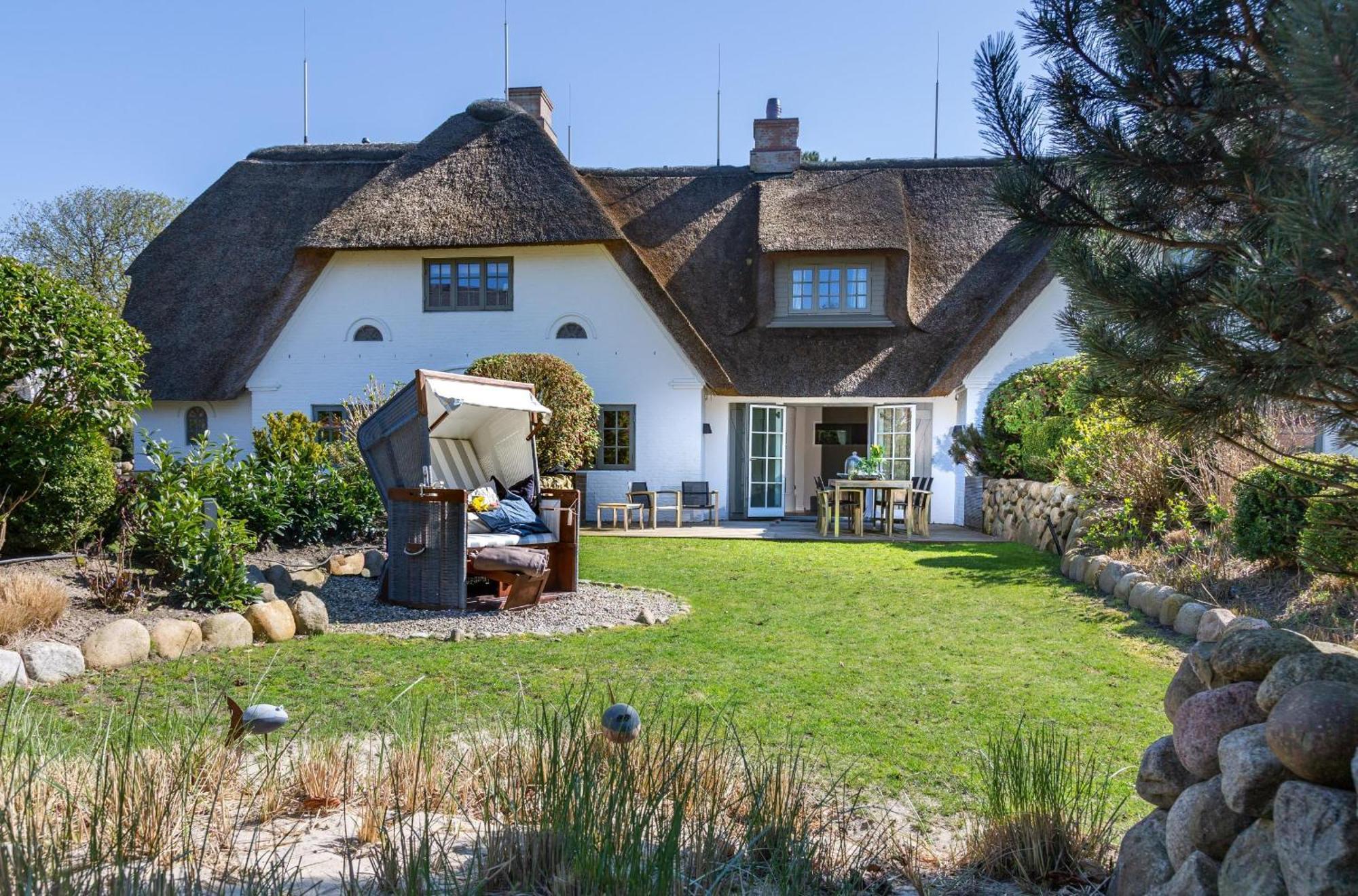 Neu Friesenhof Aenne Haus 3 - Modern Urlauben Unter Reet In Sylt Ferienhaus Keitum